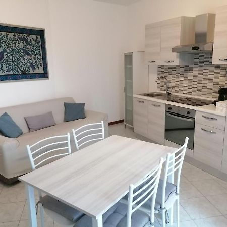 Accogliente Bilocale Apartment โนวารา ภายนอก รูปภาพ